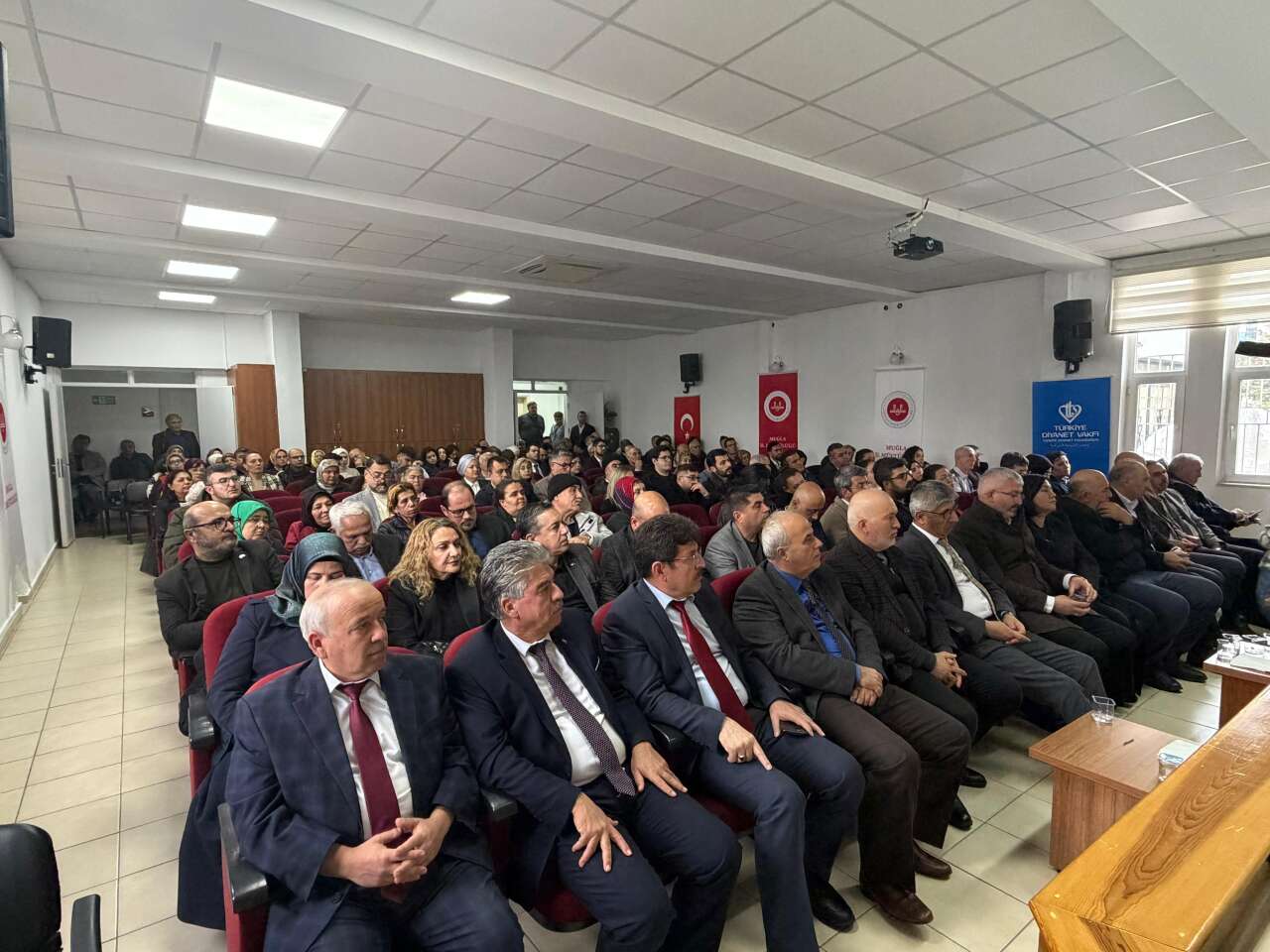 Muğla’da “Ailemiz Neydi? Ne Oldu? Ne Olmalı?” Paneli Düzenlendi 2